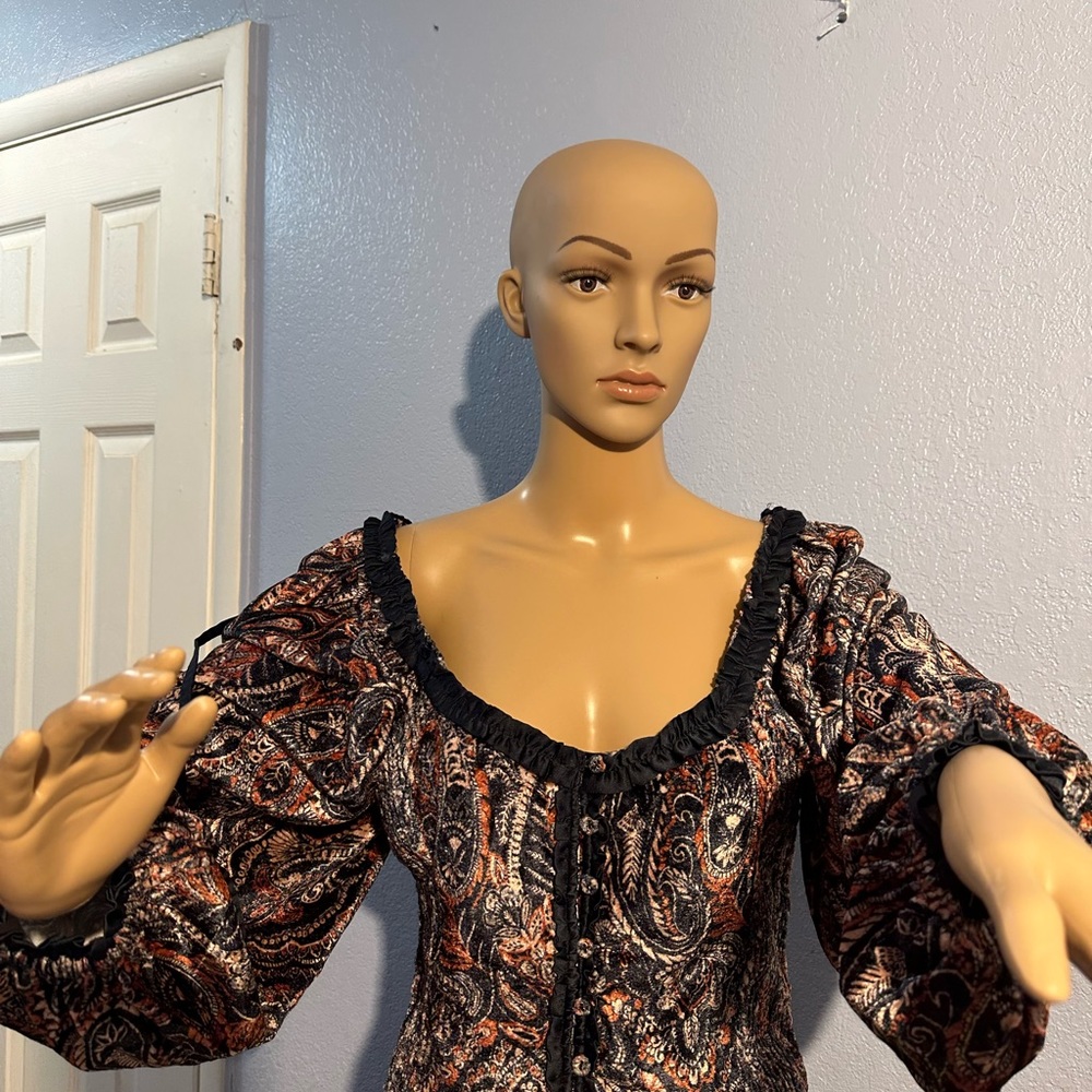 Free People New Boho Blouse size L in a new condition, blue and mix colors.